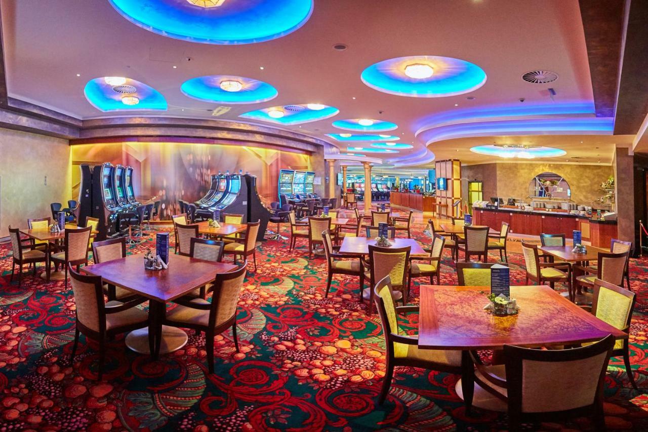 Casino&Hotel Admiral Alzbetin Zelezna Ruda Exterior photo